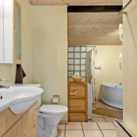 Tatil Evi Amazing Home In Ebeltoft With Sauna *